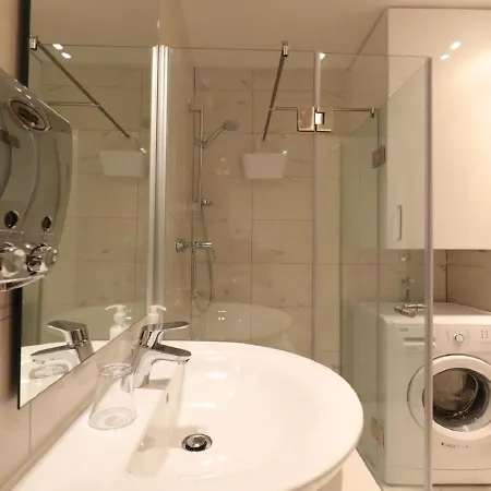 Charming In Dalmatia With Sea View Apartament *