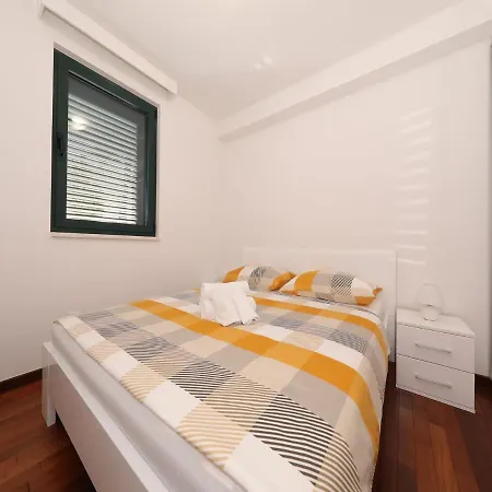 Charming In Dalmatia With Sea View Apartament Seline