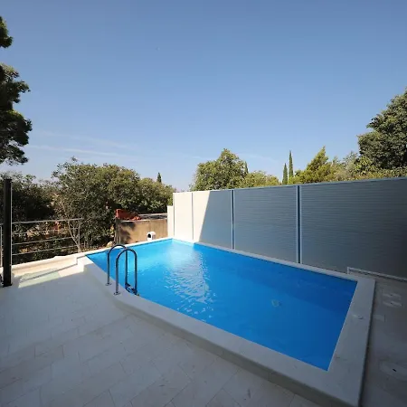Charming In Dalmatia With Sea View Apartament *